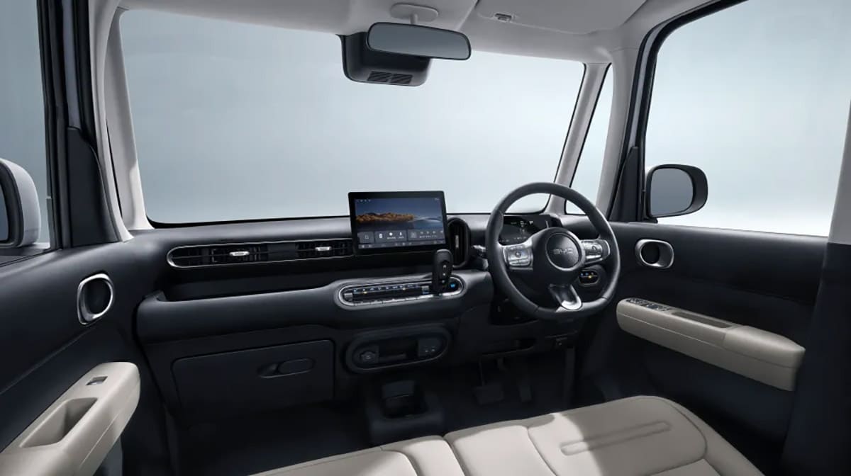 ภายในและแผงหน้าปัด BYD Racco พร้อมจอกลาง 10.1 นิ้ว พวงมาลัยขวา