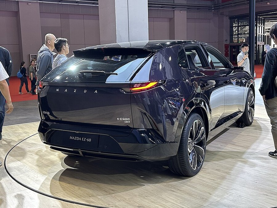 Mazda CX-6e