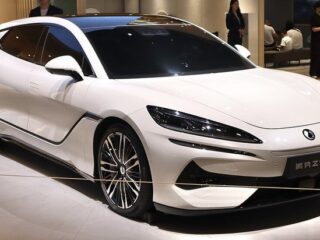 Denza Z9 GT ชูตติ้งเบรกหรูสมรรถนะสูง เตรียมเข้าไทย สเปก ราคา