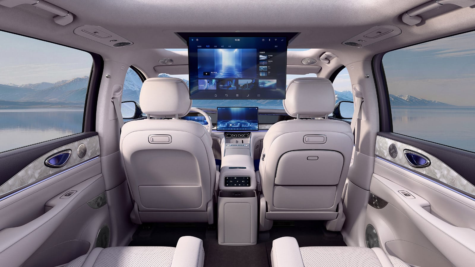 ห้องโดยสาร BYD Sealion 08 แบบ 6 ที่นั่ง พร้อมจอเพดาน