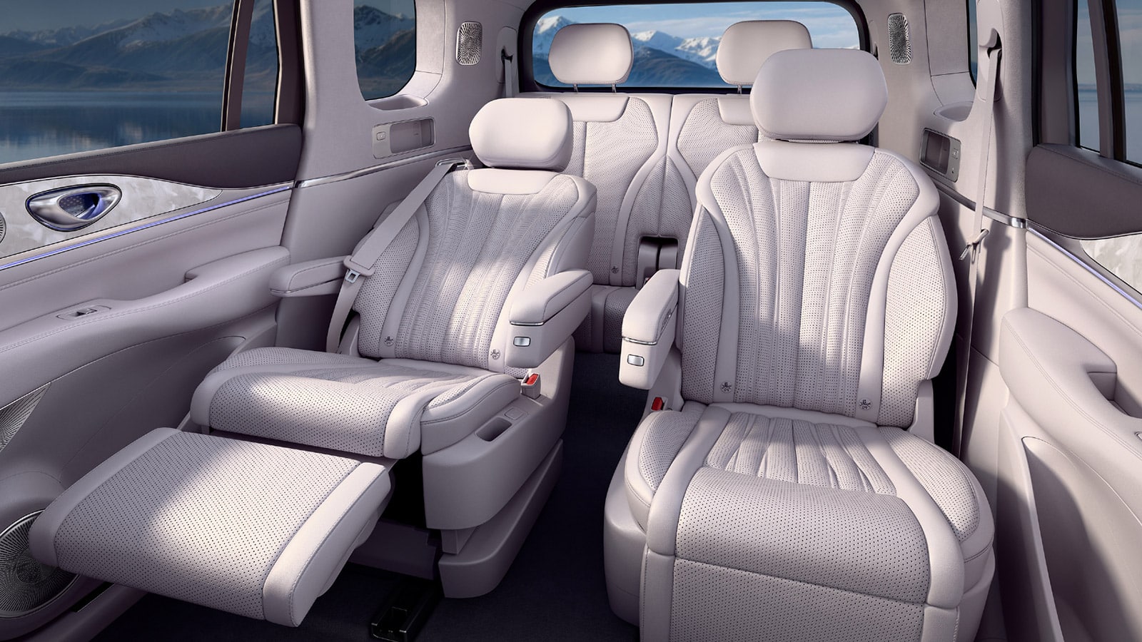 เบาะ Zero-Gravity แถวสองของ BYD Sealion 08