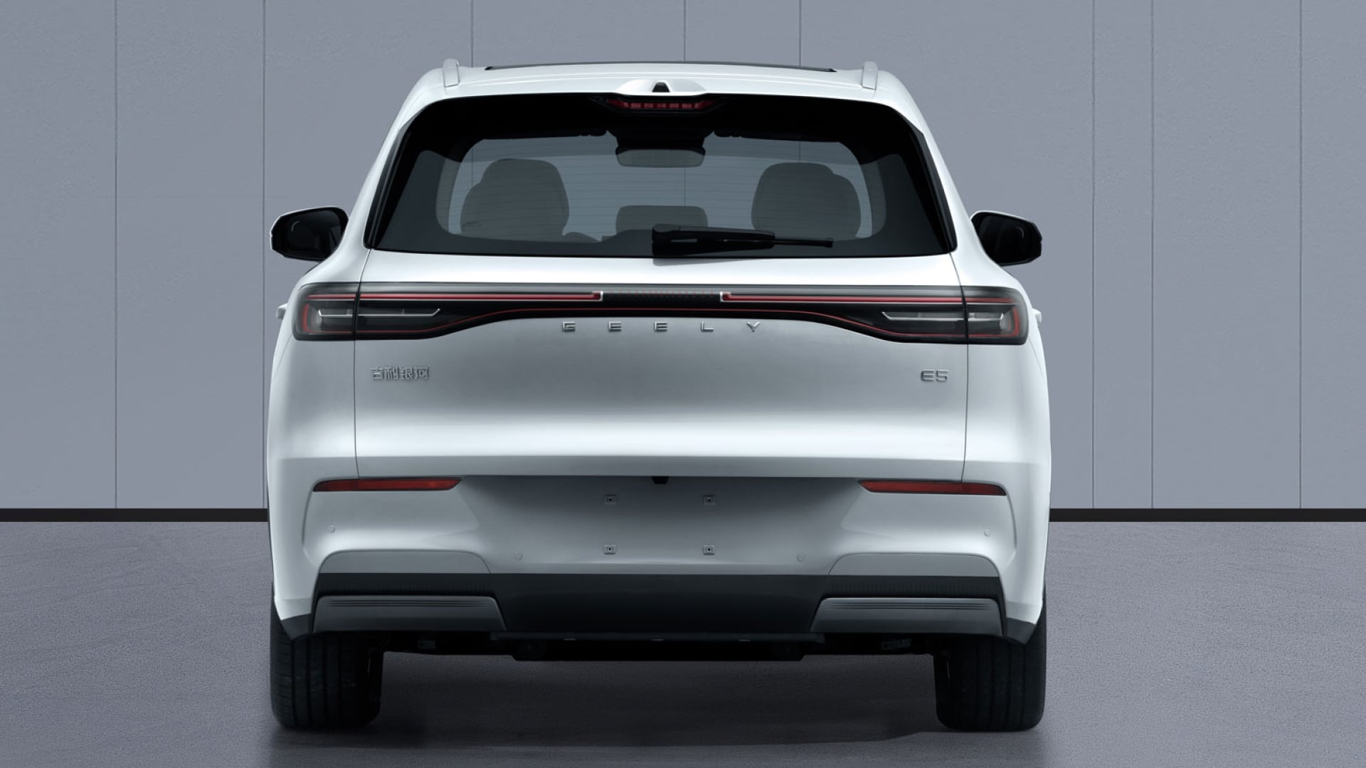 Geely EX5 ใหม่ มุมท้ายตรง เห็นไฟท้ายยาวเต็มแนวและกันชนท้ายใหม่